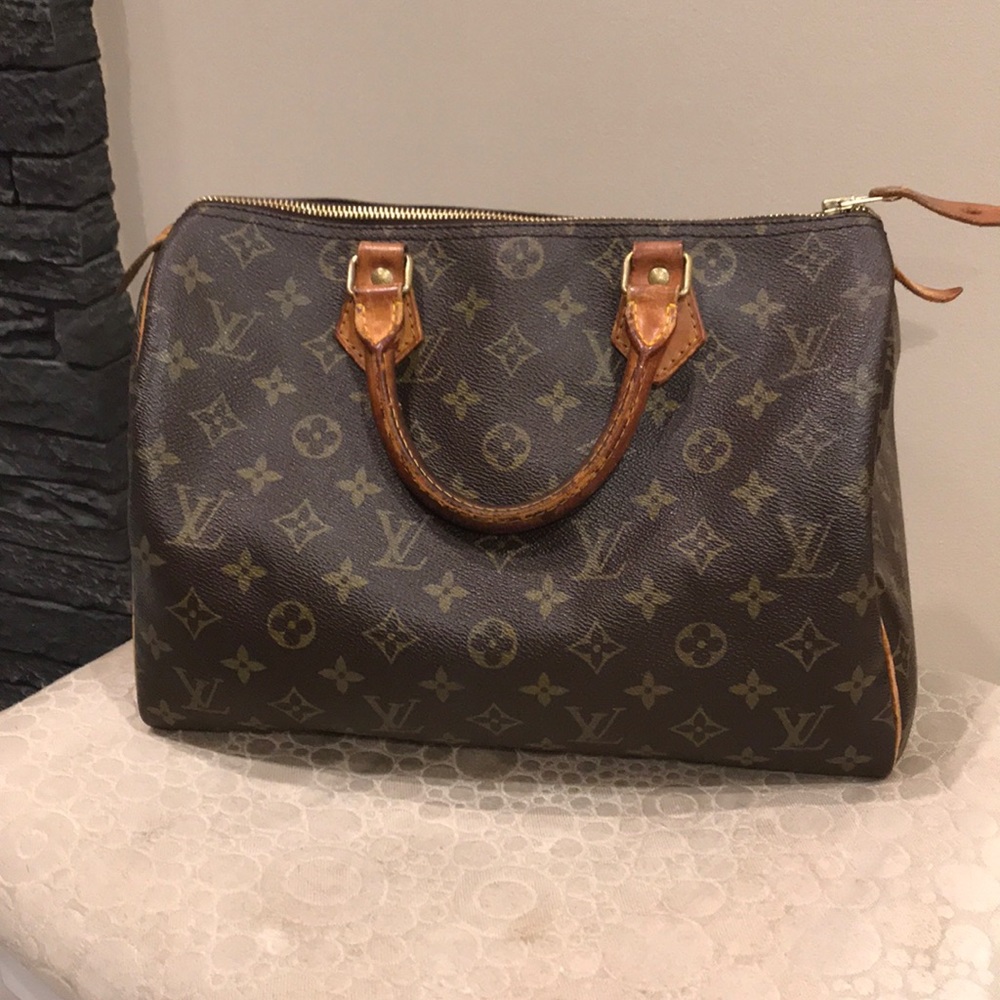 Authentic Louis Vuitton speedy 30 monogram